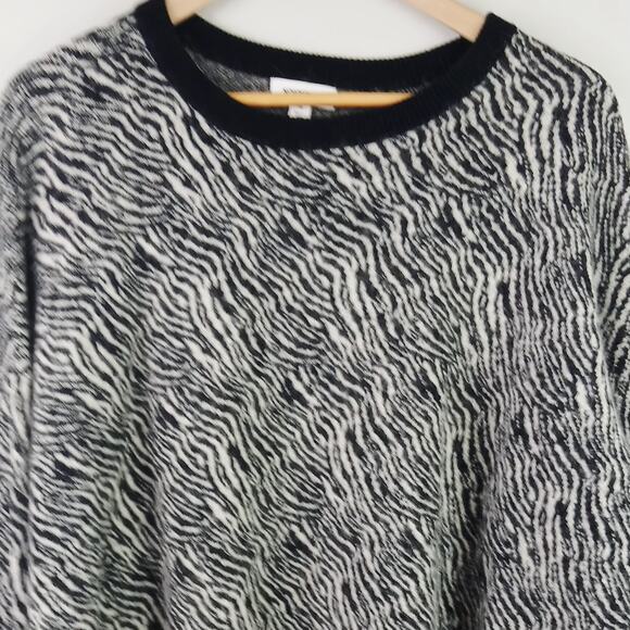 Nordstrom SZ 2X Wool/Alpaca/Silk/Cashmere Blend Cropped Tiger Print Sweater - Picture 3 of 5